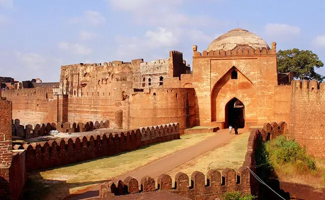 ಬೀದರ್ | ಜಿಲ್ಲೆಯ ಪ್ರವಾಸಿ ತಾಣಗಳ ವೀಕ್ಷಣೆಗೆ ಬಸ್ ಸೌಲಭ್ಯ; ಜು.19 ರಂದು ಚಾಲನೆ ಬೀದರ್ | ಜಿಲ್ಲೆಯ ಪ್ರವಾಸಿ ತಾಣಗಳ ವೀಕ್ಷಣೆಗೆ ಬಸ್ ಸೌಲಭ್ಯ; ಜು.19 ರಂದು ಚಾಲನೆ