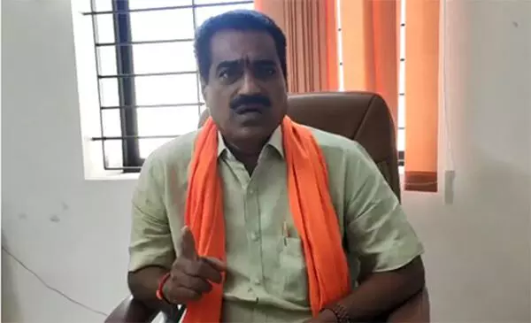 ಹಿಂದೂ ಜಾಗರಣ ವೇದಿಕೆಯ ಸಮಿತ್ರಾಜ್ ಪ್ರಕರಣಕ್ಕೂ ನನಗೂ ಸಂಬಂಧವಿಲ್ಲ: ಶಾಸಕ ಉಮಾನಾಥ ಕೋಟ್ಯಾನ್ ಹಿಂದೂ ಜಾಗರಣ ವೇದಿಕೆಯ ಸಮಿತ್ರಾಜ್ ಪ್ರಕರಣಕ್ಕೂ ನನಗೂ ಸಂಬಂಧವಿಲ್ಲ: ಶಾಸಕ ಉಮಾನಾಥ ಕೋಟ್ಯಾನ್