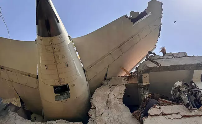 ಏರ್ ಇಂಡಿಯಾ 171 ವಿಮಾನ ಅಪಘಾತಕ್ಕೆ ಪೈಲಟ್ ತಪ್ಪು ಕಾರಣ: ವಾಲ್ ಸ್ಟ್ರೀಟ್ ಜರ್ನಲ್ ವರದಿಯನ್ನು ಖಂಡಿಸಿದ ಭಾರತೀಯ ಪೈಲಟ್ಗಳ ಒಕ್ಕೂಟ ಏರ್ ಇಂಡಿಯಾ 171 ವಿಮಾನ ಅಪಘಾತಕ್ಕೆ ಪೈಲಟ್ ತಪ್ಪು ಕಾರಣ: ವಾಲ್ ಸ್ಟ್ರೀಟ್ ಜರ್ನಲ್ ವರದಿಯನ್ನು ಖಂಡಿಸಿದ ಭಾರತೀಯ ಪೈಲಟ್ಗಳ ಒಕ್ಕೂಟ