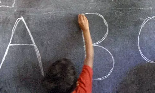 ಒಂದು ಭಾಷಾ ವಿಷಯವಾಗಿ ಇಂಗ್ಲಿಷ್ ಇರಲಿ