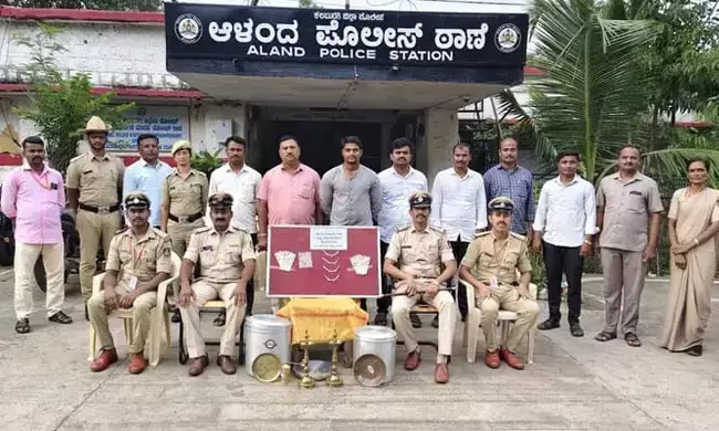 ಆಳಂದ | ಮನೆ ಕಳವು ಪ್ರಕರಣ : ಇಬ್ಬರು ಮಹಿಳೆಯರ ಬಂಧನ