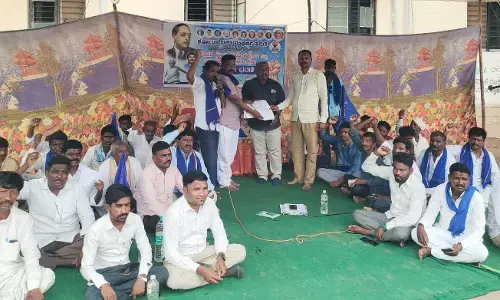 ಸುರಪುರ | ದಲಿತರ ಭೂಮಿ, ವಸತಿ ಹಕ್ಕಿಗಾಗಿ ಅಂಬೇಡ್ಕರ್ ವಾದ ಸಂಘಟನೆಯಿಂದ ಧರಣಿ