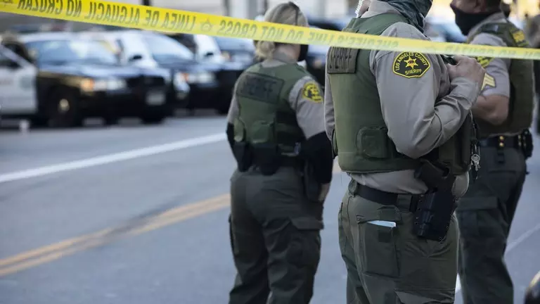 ಲಾಸ್ ಏಂಜಲೀಸ್ | ತರಬೇತಿ ಕೇಂದ್ರದಲ್ಲಿ ಸ್ಫೋಟ : ಮೂವರು ಮೃತ್ಯು ಲಾಸ್ ಏಂಜಲೀಸ್ | ತರಬೇತಿ ಕೇಂದ್ರದಲ್ಲಿ ಸ್ಫೋಟ : ಮೂವರು ಮೃತ್ಯು