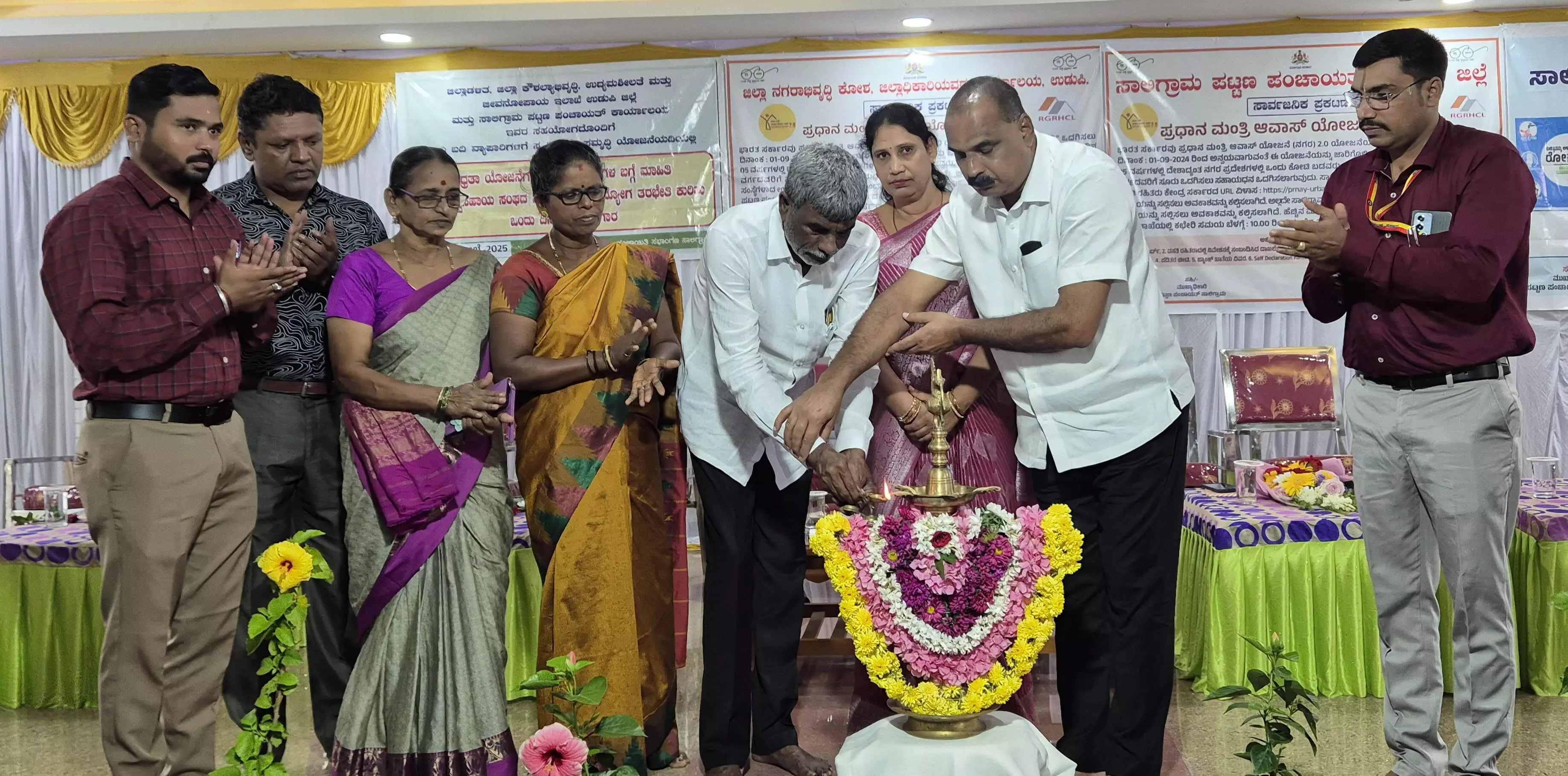 ಪ್ರಧಾನಮಂತ್ರಿ ಆವಾಸ್ ಗೃಹ ನಿರ್ಮಾಣ ಯೋಜನೆ| ಒಂದು ಕೋಟಿ ಮನೆ ನಿರ್ಮಾಣದ ಗುರಿ: ಸಂಸದ ಕೋಟ ಪ್ರಧಾನಮಂತ್ರಿ ಆವಾಸ್ ಗೃಹ ನಿರ್ಮಾಣ ಯೋಜನೆ| ಒಂದು ಕೋಟಿ ಮನೆ ನಿರ್ಮಾಣದ ಗುರಿ: ಸಂಸದ ಕೋಟ