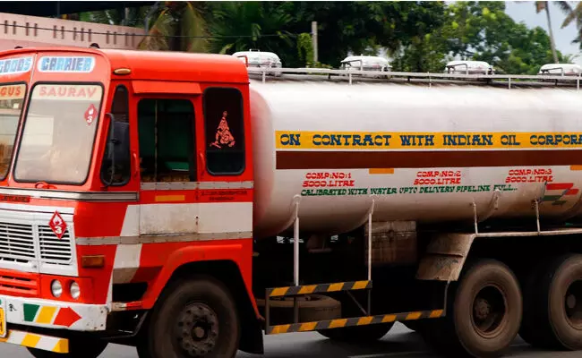 ಕಳಪೆ ಹೆದ್ದಾರಿಯ ವಿರುದ್ಧ ಟ್ಯಾಂಕರ್ ಚಾಲಕರ ಪ್ರತಿಭಟನೆ: ಮಿಝೋರಾಂನಲ್ಲಿ ತೈಲ ಬಿಕ್ಕಟ್ಟು