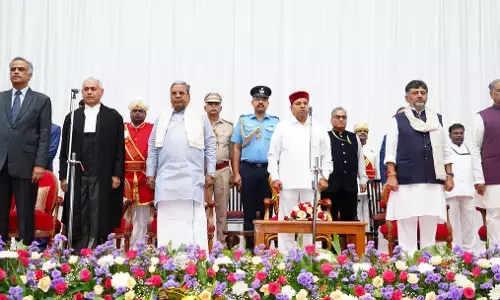 ಕರ್ನಾಟಕ ಹೈಕೋರ್ಟ್‌ನ ಮುಖ್ಯ ನ್ಯಾಯಮೂರ್ತಿಗಳಾಗಿ ವಿಭು ಬಖ್ರು ಪ್ರಮಾಣ ವಚನ ಸ್ವೀಕಾರ