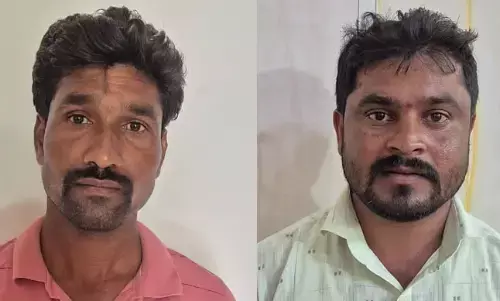 ವಿಜಯಪುರ | ಕೆಲಸಕ್ಕೆ ಬಾರದಿದ್ದಕ್ಕೆ ಚಾಲಕನನ್ನು ಸರಪಳಿಯಿಂದ ಕಂಬಕ್ಕೆ ಕಟ್ಟಿ, ಜೀವ ಬೆದರಿಕೆ: ಆರೋಪ