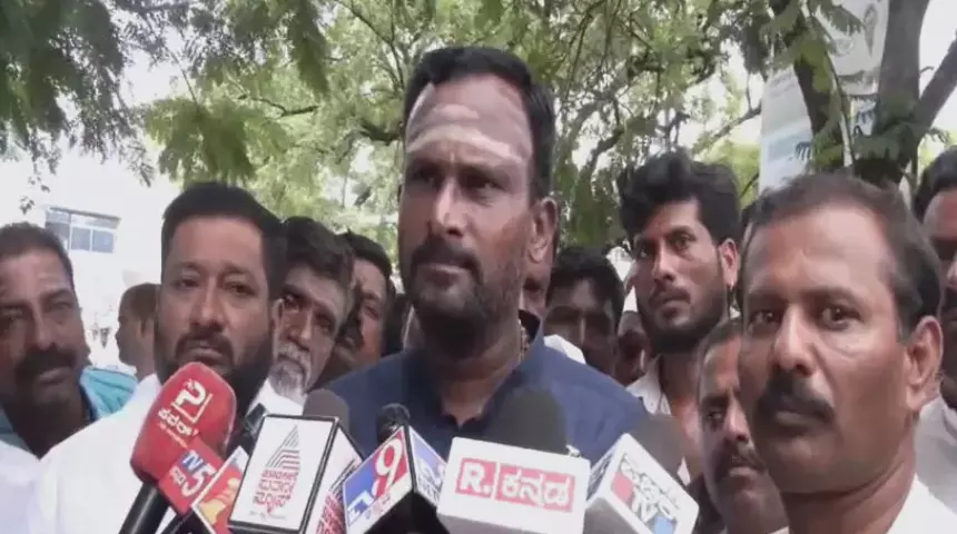 ಬಸವಜಯ ಮೃತ್ಯುಂಜಯ ಸ್ವಾಮೀಜಿ ಅವರಾಗಿಯೇ ಪೀಠ ತೊರೆದರೆ ಸಂತೋಷ : ವಿಜಯಾನಂದ ಕಾಶಪ್ಪನವರ