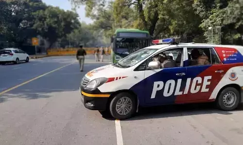 ದಿಲ್ಲಿ: ಸಿಬಿಐ ಅಧಿಕಾರಿಗಳ ಸೋಗು ಹಾಕಿ ನಗದು, ಚಿನ್ನಾಭರಣ ದರೋಡೆ