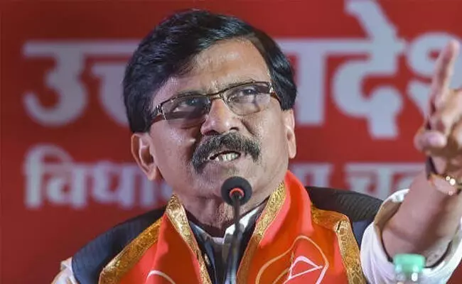 ನಾಲ್ವರು ಮಹಾರಾಷ್ಟ್ರ ಸಚಿವರು ‘ಹನಿ ಟ್ರ್ಯಾಪ್’ ಬಲೆಗೆ: ಸಂಜಯ್ ರಾವತ್ ಆರೋಪ