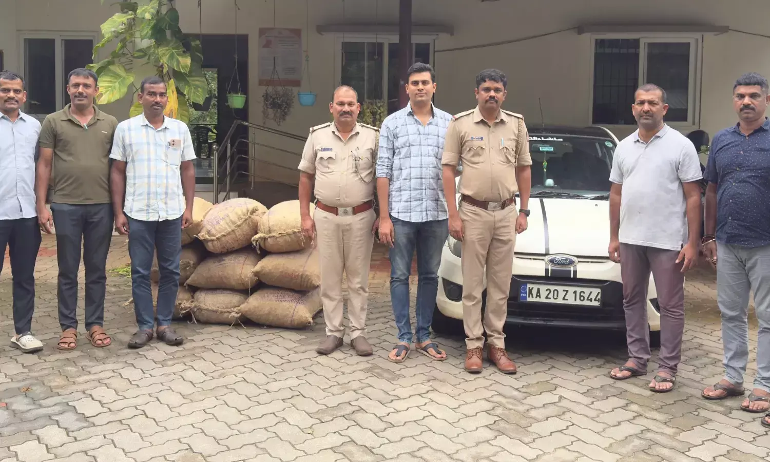 ಅಡಿಕೆ ಕಳವು ಪ್ರಕರಣ: ನಾಲ್ವರು ಆರೋಪಿಗಳ ಬಂಧನ