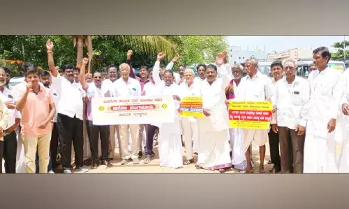 ಯರಗೇರಾ ತಾಲೂಕು ರಚನೆಗಾಗಿ ಹೋರಾಟ : ಫ್ರೀಡಂ ಪಾರ್ಕ್‌ನಲ್ಲಿ ಅನಿರ್ದಿಷ್ಟಾವಧಿ ಧರಣಿ