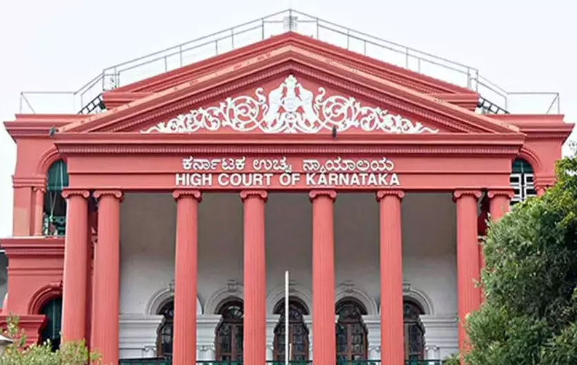 ಪ್ಯಾರಾಲಿಂಪಿಕ್ ವಿಜೇತನಿಗೆ ಬಹುಮಾನ ಹಣ ಬಿಡುಗಡೆ ಮಾಡದ ವಿಚಾರ : ಅಧಿಕಾರಿಗಳಿಗೆ 2 ಲಕ್ಷ ದಂಡ ವಿಧಿಸಿದ ಹೈಕೋರ್ಟ್ ಪ್ಯಾರಾಲಿಂಪಿಕ್ ವಿಜೇತನಿಗೆ ಬಹುಮಾನ ಹಣ ಬಿಡುಗಡೆ ಮಾಡದ ವಿಚಾರ : ಅಧಿಕಾರಿಗಳಿಗೆ 2 ಲಕ್ಷ ದಂಡ ವಿಧಿಸಿದ ಹೈಕೋರ್ಟ್