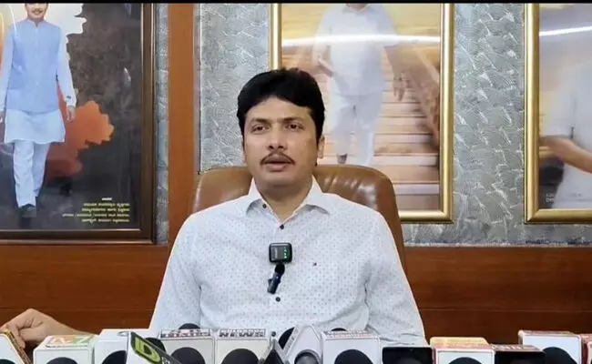 ಜನರಿಗೆ ಕೊಟ್ಟಿರುವ ಭರವಸೆಗಳನ್ನು ಈಡೇರಿಸುವಲ್ಲಿ ಶಾಸಕ ಅಲ್ಲಮಪ್ರಭು ಪಾಟೀಲ್ ವಿಫಲ: ದತ್ತಾತ್ರೇಯ ಪಾಟೀಲ್ ಆರೋಪ ಜನರಿಗೆ ಕೊಟ್ಟಿರುವ ಭರವಸೆಗಳನ್ನು ಈಡೇರಿಸುವಲ್ಲಿ ಶಾಸಕ ಅಲ್ಲಮಪ್ರಭು ಪಾಟೀಲ್ ವಿಫಲ: ದತ್ತಾತ್ರೇಯ ಪಾಟೀಲ್ ಆರೋಪ