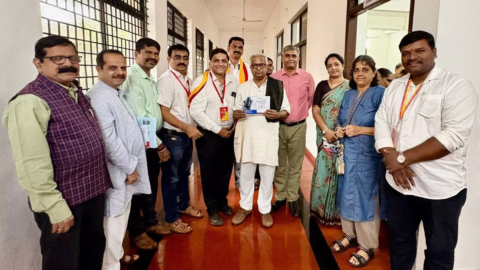 ಡಾ.ಪುರುಷೋತ್ತಮ್ ಬಿಳಿಮಲೆಗೆ ಕಸಾಪದಿಂದ ಗೌರವ