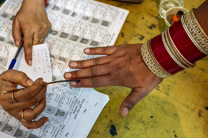 ದೇಶದಲ್ಲೇ ಮೊದಲು: ಬಿಹಾರದ ಪ್ರತಿ ಮತಗಟ್ಟೆಯಲ್ಲಿ ಗರಿಷ್ಠ 1200 ಮತದಾರರು