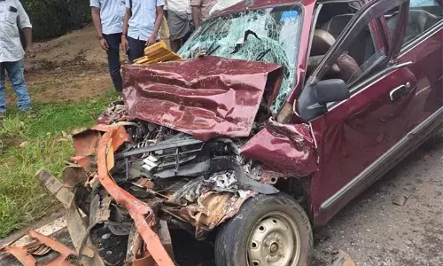 ವಿಟ್ಲ: ಕಾರಿಗೆ ಟಿಪ್ಪರ್‌ ಢಿಕ್ಕಿ; ಓರ್ವ ಮೃತ್ಯು, ಮಗು ಸಹಿತ ಇಬ್ಬರು ಗಂಭೀರ