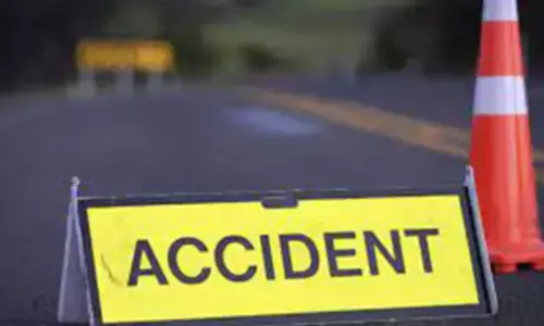 ತುಮಕೂರು | ಬೇಕರಿ-ಬ್ಯಾಂಗಲ್ಸ್ ಸ್ಟೋರ್‌ಗೆ ಲಾರಿ ನುಗ್ಗಿ ಇಬ್ಬರ ಮೃತ್ಯು