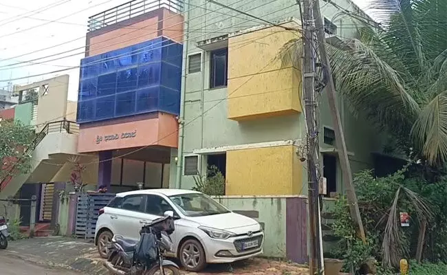 ಹುಬ್ಬಳ್ಳಿ: ಕೊಪ್ಪಳ ಡಿಸ್ಟ್ರಿಕ್ಟ್ ಇಂಡಸ್ಟ್ರಿಯಲ್ & ಕಮರ್ಷಿಯಲ್ ಟ್ಯಾಕ್ಸ್ ಉಪ ನಿರ್ದೇಶಕನ ಮನೆ ಮೇಲೆ ಲೋಕಾಯುಕ್ತ ದಾಳಿ