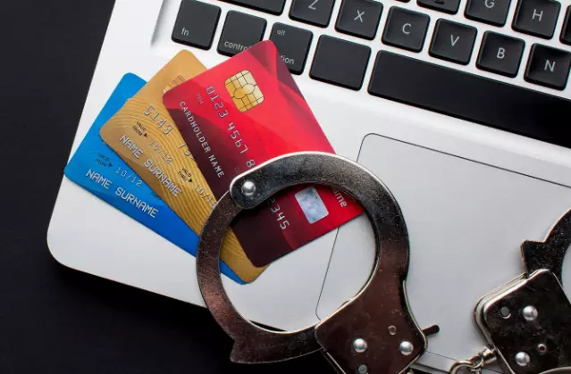 ಬೆಂಗಳೂರು | ʼಡಿಜಿಟಲ್ ಅರೆಸ್ಟ್ʼ ಮೂಲಕ ವಿವಸ್ತ್ರಗೊಳಿಸಿ ಮಹಿಳೆಯರಿಗೆ ಕಿರುಕುಳ ಆರೋಪ: ಪ್ರಕರಣ ದಾಖಲು