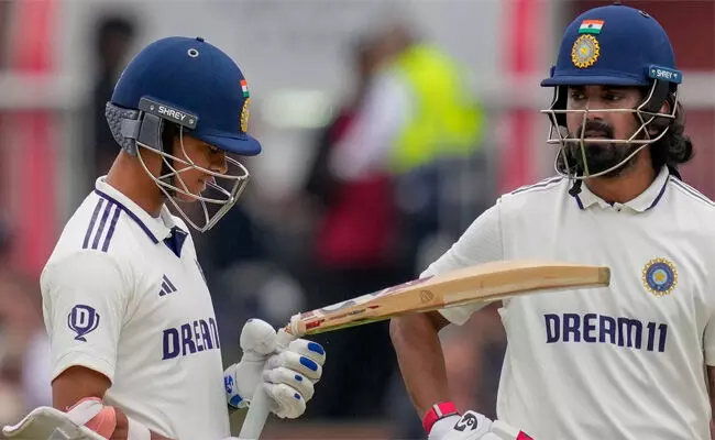 ವೋಕ್ಸ್ ಎಸೆತಕ್ಕೆ ತುಂಡಾದ ಯಶಸ್ವಿ ಜೈಸ್ವಾಲ್ ಬ್ಯಾಟ್!