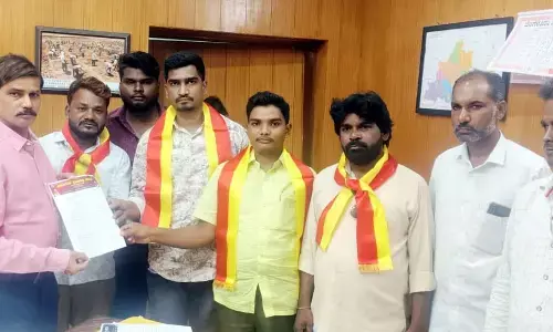 ಬೀದರ್ | ಜಿಲ್ಲೆಯ ಹಿಂದುಳಿದ ವರ್ಗಗಳ ಕಲ್ಯಾಣ ಇಲಾಖೆಯ ಪ್ರಭಾರ ಜಿಲ್ಲಾ ಕಲ್ಯಾಣಾಧಿಕಾರಿಯನ್ನು ಅಮಾನತುಗೊಳಿಸಲು ಮನವಿ