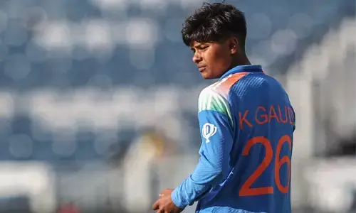 ಜೀವನಶ್ರೇಷ್ಠ ಬೌಲಿಂಗ್ ಪ್ರದರ್ಶಿಸಿದ ಮಧ್ಯಪ್ರದೇಶ ಪೊಲೀಸ್ ಕಾನ್ಸ್ಟೇಬಲ್ ಪುತ್ರಿ ಕ್ರಾಂತಿ ಗೌಡ್