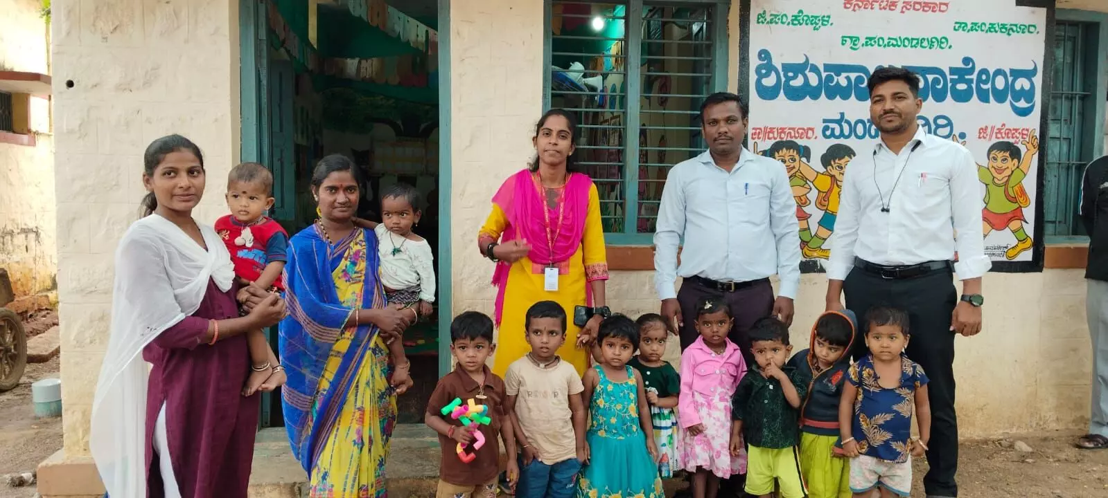 ಕುಕನೂರು | ಕ್ರೇಶ್ ಸಂಸ್ಥೆಯಿಂದ ಕೂಸಿನ ಮನೆಗಳ ಪರಿಶೀಲನೆ