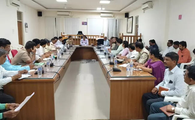 ಯಾದಗಿರಿ | ಸ್ವಾತಂತ್ರ್ಯೋತ್ಸವ ದಿನಾಚರಣೆಯ ಸಕಲ ಸಿದ್ಧತೆಗೆ ಡಿಸಿ ಸೂಚನೆ ಯಾದಗಿರಿ | ಸ್ವಾತಂತ್ರ್ಯೋತ್ಸವ ದಿನಾಚರಣೆಯ ಸಕಲ ಸಿದ್ಧತೆಗೆ ಡಿಸಿ ಸೂಚನೆ