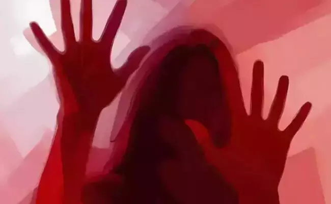 ಬೀದರ್ | 4 ವರ್ಷದ ಬಾಲಕಿ ಮೇಲೆ ಅತ್ಯಾಚಾರ : ಪ್ರಕರಣ ದಾಖಲು ಬೀದರ್ | 4 ವರ್ಷದ ಬಾಲಕಿ ಮೇಲೆ ಅತ್ಯಾಚಾರ : ಪ್ರಕರಣ ದಾಖಲು