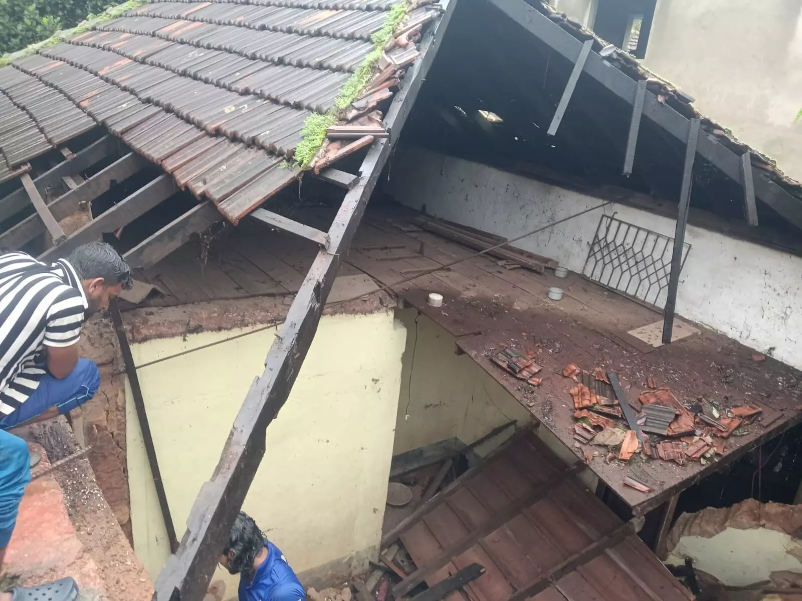 ಉಳ್ಳಾಲ: ವಿಪರೀತ ಮಳೆಗೆ ಮನೆ ಕುಸಿತ