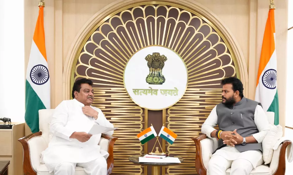 ‘ಹುಬ್ಬಳ್ಳಿ, ಬೆಳಗಾವಿ ವಿಮಾನ ನಿಲ್ದಾಣಗಳನ್ನು ಮೇಲ್ದರ್ಜೆಗೇರಿಸಿ’ : ಕೇಂದ್ರ ವಿಮಾನಯಾನ ಸಚಿವರನ್ನು ಭೇಟಿಯಾದ ಎಂ.ಬಿ.ಪಾಟೀಲ್