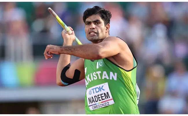 ಪಾಕಿಸ್ತಾನದ ಜಾವೆಲಿನ್ ಎಸೆತಗಾರ ಅಷರ್ದ್ ನದೀಮ್ಗೆ ಕಾಲಿನ ಮೀನಖಂಡದ ಶಸ್ತ್ರಚಿಕಿತ್ಸೆ ಪಾಕಿಸ್ತಾನದ ಜಾವೆಲಿನ್ ಎಸೆತಗಾರ ಅಷರ್ದ್ ನದೀಮ್ಗೆ ಕಾಲಿನ ಮೀನಖಂಡದ ಶಸ್ತ್ರಚಿಕಿತ್ಸೆ