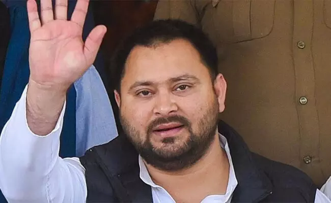 ಮತದಾರ ಪಟ್ಟಿಯ ಪರಿಷ್ಕರಣೆ ನಿಲ್ಲಿಸದಿದ್ದಲ್ಲಿ ಬಿಹಾರ ಚುನಾವಣೆಗೆ ಬಹಿಷ್ಕಾರ: ತೇಜಸ್ವಿ ಎಚ್ಚರಿಕೆ