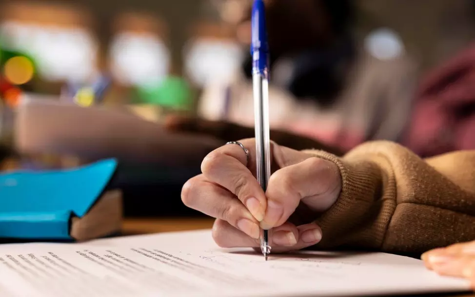 ಎಸೆಸೆಲ್ಸಿ, ದ್ವಿತೀಯ ಪಿಯುಸಿ ಪರೀಕ್ಷೆಯ ಉತ್ತೀರ್ಣತೆ ಪ್ರಮಾಣ ಶೇ.35ರಿಂದ 33ಕ್ಕೆ ಇಳಿಕೆ