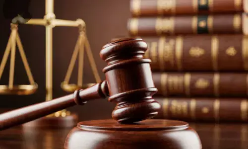 ವಿದ್ಯಾರ್ಥಿ ಜತೆ ಒಪ್ಪಿತ ಸಂಬಂಧ: ಶಿಕ್ಷಕಿಗೆ ಜಾಮೀನು ನೀಡಿದ ಮುಂಬೈ ಕೋರ್ಟ್