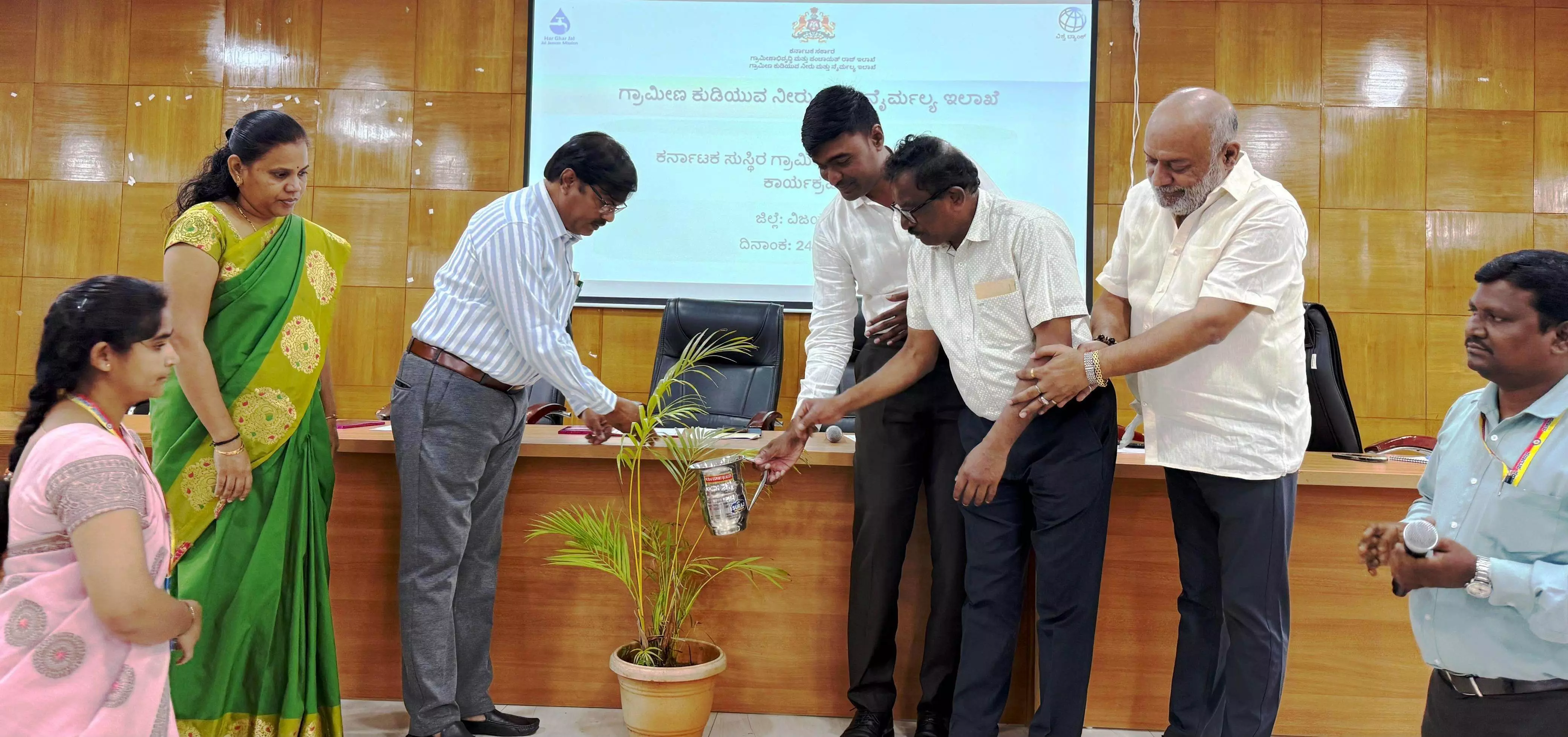 ಜಲಜೀವನ್ ಮಿಷನ್ ಯೋಜನೆಯ ಮೂಲಕ 24 ಗಂಟೆ ಕುಡಿಯುವ ನೀರು ಪೂರೈಕೆಗೆ ಕ್ರಮ : ಜಾಫರ್ ಸುತಾರ ಜಲಜೀವನ್ ಮಿಷನ್ ಯೋಜನೆಯ ಮೂಲಕ 24 ಗಂಟೆ ಕುಡಿಯುವ ನೀರು ಪೂರೈಕೆಗೆ ಕ್ರಮ : ಜಾಫರ್ ಸುತಾರ