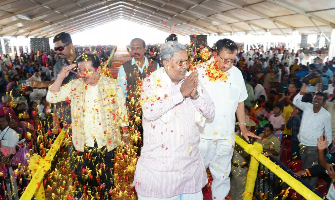 ತಲಾದಾಯದಲ್ಲಿ ನಮ್ಮ ರಾಜ್ಯ ಪ್ರಥಮ ಸ್ಥಾನಕ್ಕೇರಲು ಗ್ಯಾರಂಟಿಗಳು ಕಾರಣ : ಸಿಎಂ ಸಿದ್ದರಾಮಯ್ಯ ತಲಾದಾಯದಲ್ಲಿ ನಮ್ಮ ರಾಜ್ಯ ಪ್ರಥಮ ಸ್ಥಾನಕ್ಕೇರಲು ಗ್ಯಾರಂಟಿಗಳು ಕಾರಣ : ಸಿಎಂ ಸಿದ್ದರಾಮಯ್ಯ