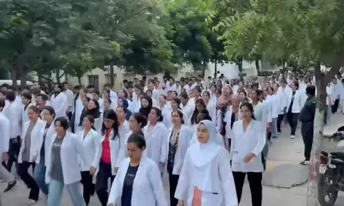 ರಾಜಸ್ಥಾನ | ಕಾಲೇಜು ಸಿಬ್ಬಂದಿಯಿಂದ ಕಿರುಕುಳ ಆರೋಪಿಸಿ ವೈದ್ಯಕೀಯ ವಿದ್ಯಾರ್ಥಿನಿ ಆತ್ಮಹತ್ಯೆ : ಭುಗಿಲೆದ್ದ ಪ್ರತಿಭಟನೆ