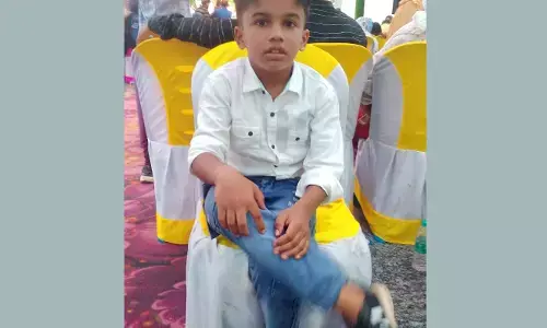 ಹಾವೇರಿ | ಶಾಲಾ ಆವರಣದಲ್ಲಿದ್ದ ವಿದ್ಯುತ್ ತಂತಿ ಮೈಮೇಲೆ ಬಿದ್ದು ವಿದ್ಯಾರ್ಥಿ ಮೃತ್ಯು: ಇನ್ನಿಬ್ಬರಿಗೆ ಗಾಯ