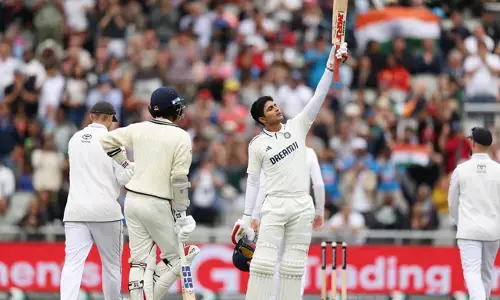 ಒಂದೇ ಟೆಸ್ಟ್ ಸರಣಿಯಲ್ಲಿ 4 ಶತಕ ಗಳಿಸಿದ 3ನೇ ನಾಯಕ ಗಿಲ್