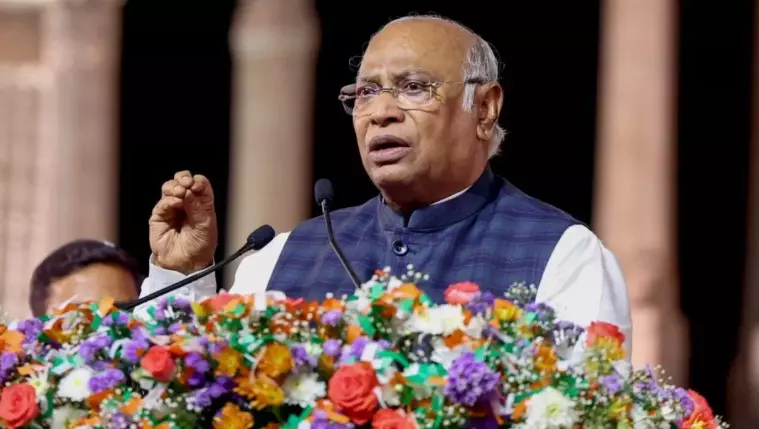 ಪಕ್ಷವನ್ನು ಅಧಿಕಾರಕ್ಕೆ ತರುವಲ್ಲಿ ಶ್ರಮಿಸಿದೆ, ಆದರೆ ಎಸ್.ಎಂ.ಕೃಷ್ಣ ಸಿಎಂ ಆದರು : ಹುದ್ದೆ ಕೈತಪ್ಪಿದ ಬಗ್ಗೆ ಮಲ್ಲಿಕಾರ್ಜುನ ಖರ್ಗೆ ಮಾತು