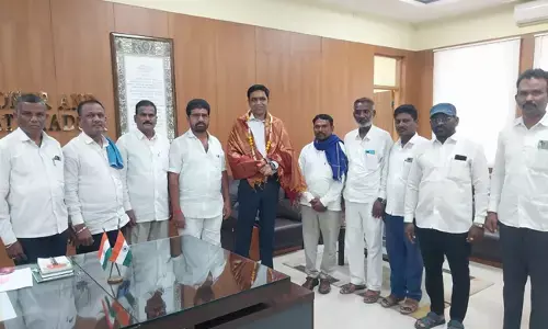 ಯಾದಗಿರಿ | ಡಿಸಿ, ಎಡಿಸಿಗೆ ದಲಿತ ಸಂಘರ್ಷ ಸಮಿತಿ ವತಿಯಿಂದ ಸನ್ಮಾನ