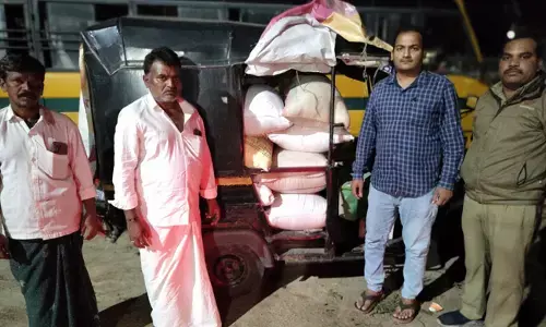 ಕಾರಟಗಿ | ಪಡಿತರ ಅಕ್ಕಿ ಅಕ್ರಮ ಸಾಗಣೆ : ಪ್ರಕರಣ ದಾಖಲು