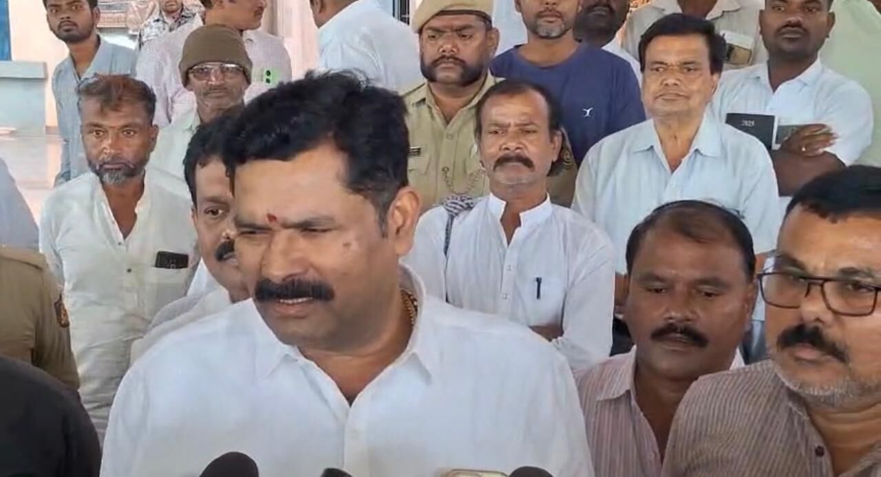 ವಿಜಯೇಂದ್ರ, ಬಿಜೆಪಿಯವರು ಮೋದಿ ಮನೆಯ ಮುಂದೆ ಪ್ರತಿಭಟನೆ ಮಾಡಲಿ: ಸಚಿವ ತಂಗಡಗಿ