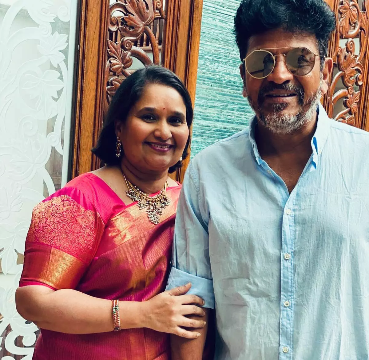 ಅಶ್ಲೀಲ ಸಂದೇಶ | ನಿಮ್ಮ ಜೊತೆಗೆ ನಾವು ಸದಾ ನಿಲ್ಲುತ್ತೇವೆ ರಮ್ಯಾರಿಗೆ ಶಿವರಾಜ್ ಕುಮಾರ್- ಗೀತಾ ದಂಪತಿ ಬೆಂಬಲ