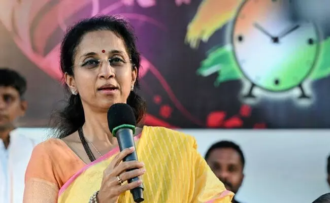 ಲಾಡ್ಕಿ ಬಹಿಣಾ ಯೋಜನೆಯಲ್ಲಿ 4,800 ಕೋಟಿ ರೂ. ವಂಚನೆ: ಸುಪ್ರಿಯಾ ಸುಳೆ ಆರೋಪ ಲಾಡ್ಕಿ ಬಹಿಣಾ ಯೋಜನೆಯಲ್ಲಿ 4,800 ಕೋಟಿ ರೂ. ವಂಚನೆ: ಸುಪ್ರಿಯಾ ಸುಳೆ ಆರೋಪ