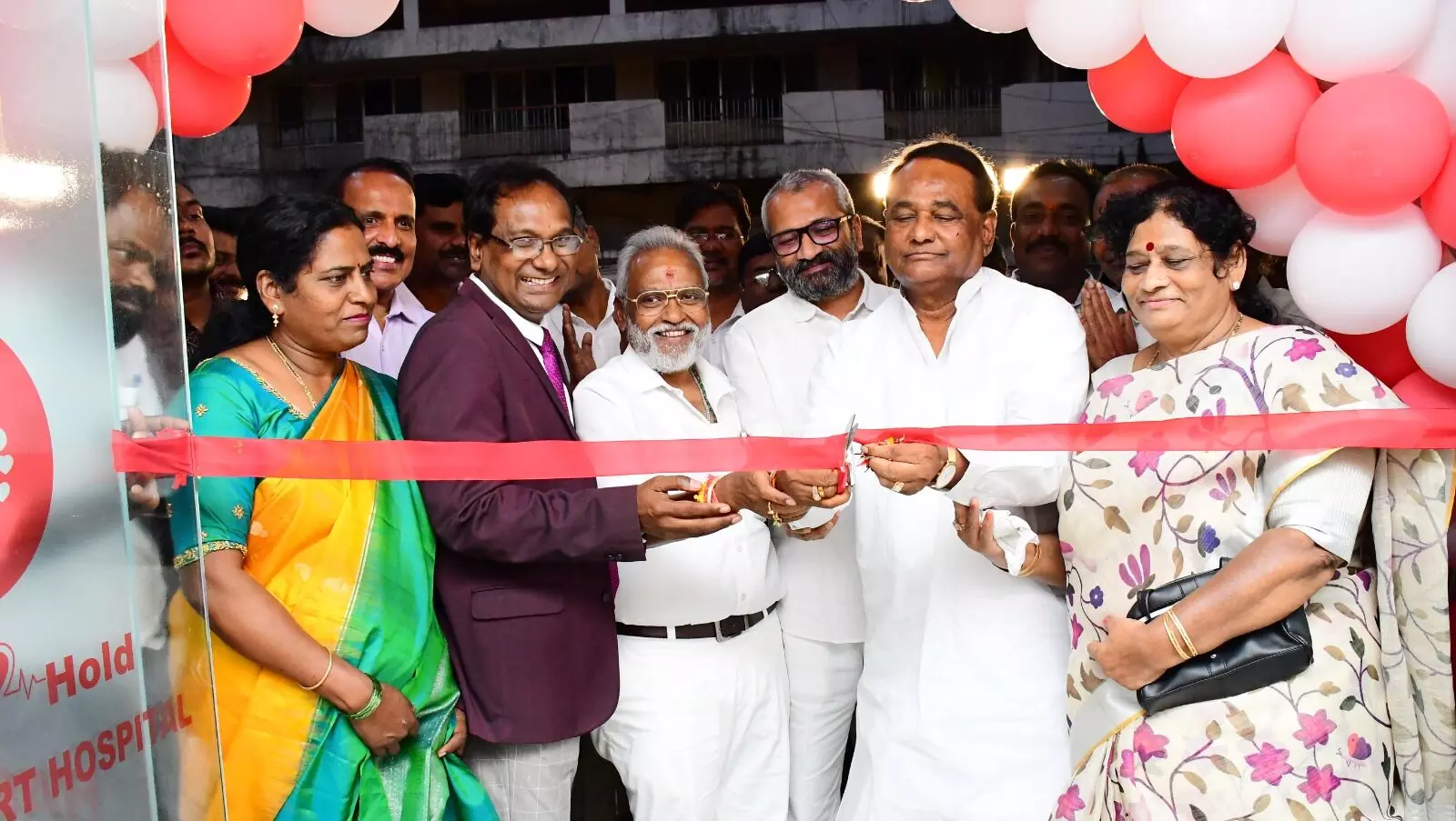 ಕಲಬುರಗಿ | ಬಡವರ ಸೇವೆಯಲ್ಲಿ ವೈದ್ಯರು ದೇವರನ್ನು ಕಾಣಬೇಕು : ತಿಪ್ಪಣ್ಣಪ್ಪ ಕಮಕನೂರ ಕಲಬುರಗಿ | ಬಡವರ ಸೇವೆಯಲ್ಲಿ ವೈದ್ಯರು ದೇವರನ್ನು ಕಾಣಬೇಕು : ತಿಪ್ಪಣ್ಣಪ್ಪ ಕಮಕನೂರ