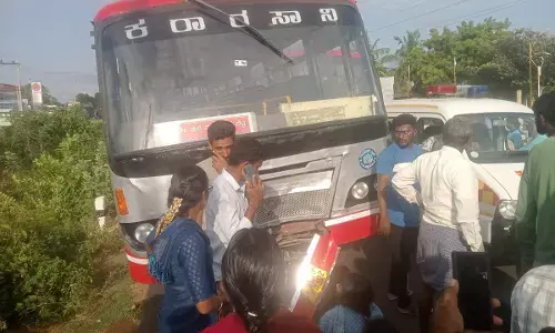 ಹನೂರು | ಬೈಕಿಗೆ ಕೆಎಸ್ಸಾರ್ಟಿಸಿ ಬಸ್ ಢಿಕ್ಕಿ: ಬೈಕ್ ಸವಾರ ಸ್ಥಳದಲ್ಲೇ ಮೃತ್ಯು