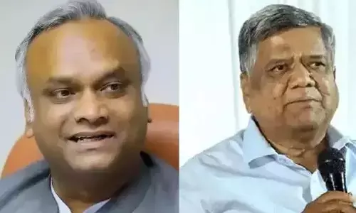 ನಿಮ್ಮ ಕ್ಷೇತ್ರಕ್ಕೆ ನೀಡಿದ 10 ಕೊಡುಗೆಗಳನ್ನು ತಿಳಿಸಿ: ಸಚಿವ ಪ್ರಿಯಾಂಕ್ ಖರ್ಗೆಗೆ ಸಂಸದ ಜಗದೀಶ್ ಶೆಟ್ಟರ್ ಸವಾಲು